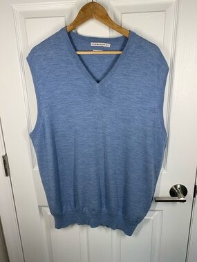 Peter Millar blue merino wool v-neck sweater vest size XL